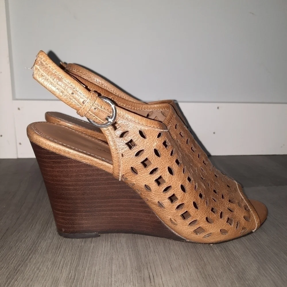 Tommy Bahama Cayman Slingback Leather Cutout Wedge Heels